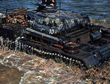 Όταν τα γερμανικά «Πάντσερ» διέσχιζαν τον Πηνειό (φωτο)